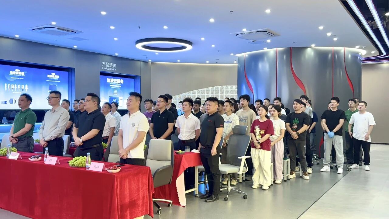 9.3從閱兵看中國智造底氣！智火柴以油品監(jiān)測實(shí)力護(hù)航 “國之重器” 圖2